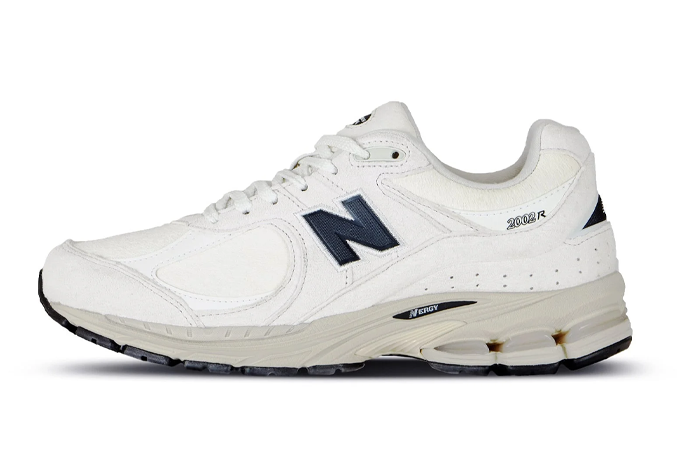 NEW BALANCE】2023年春夏の新作＆入手方法を解説。M2002R SWから327